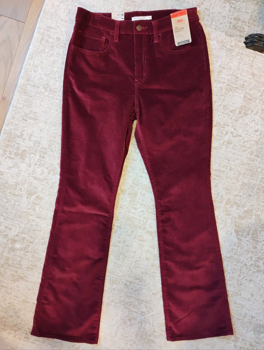 NWT 30 10 Levi's 725 High Rise Bootcut Maroon Corduroy Jeans NEW